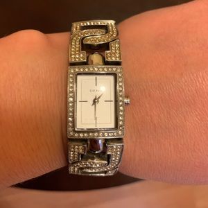 ❤️DKNY womens silver watch